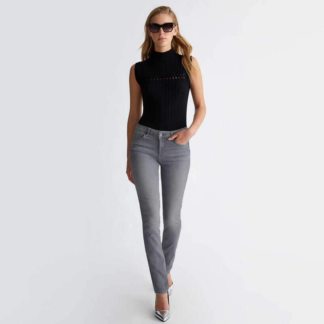 JJ slim fit stretchable light grey jeans for women