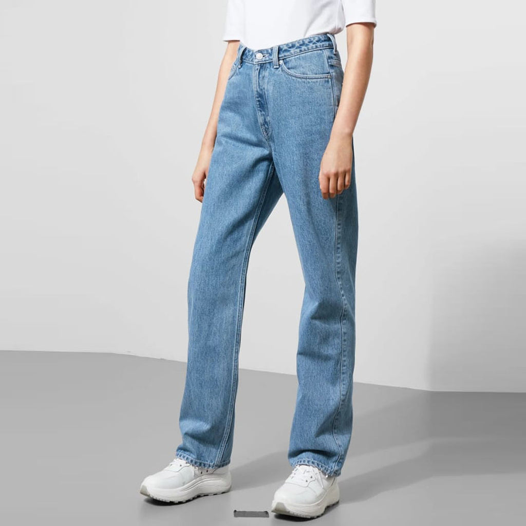 wekday straight fit light blue ladies jeans