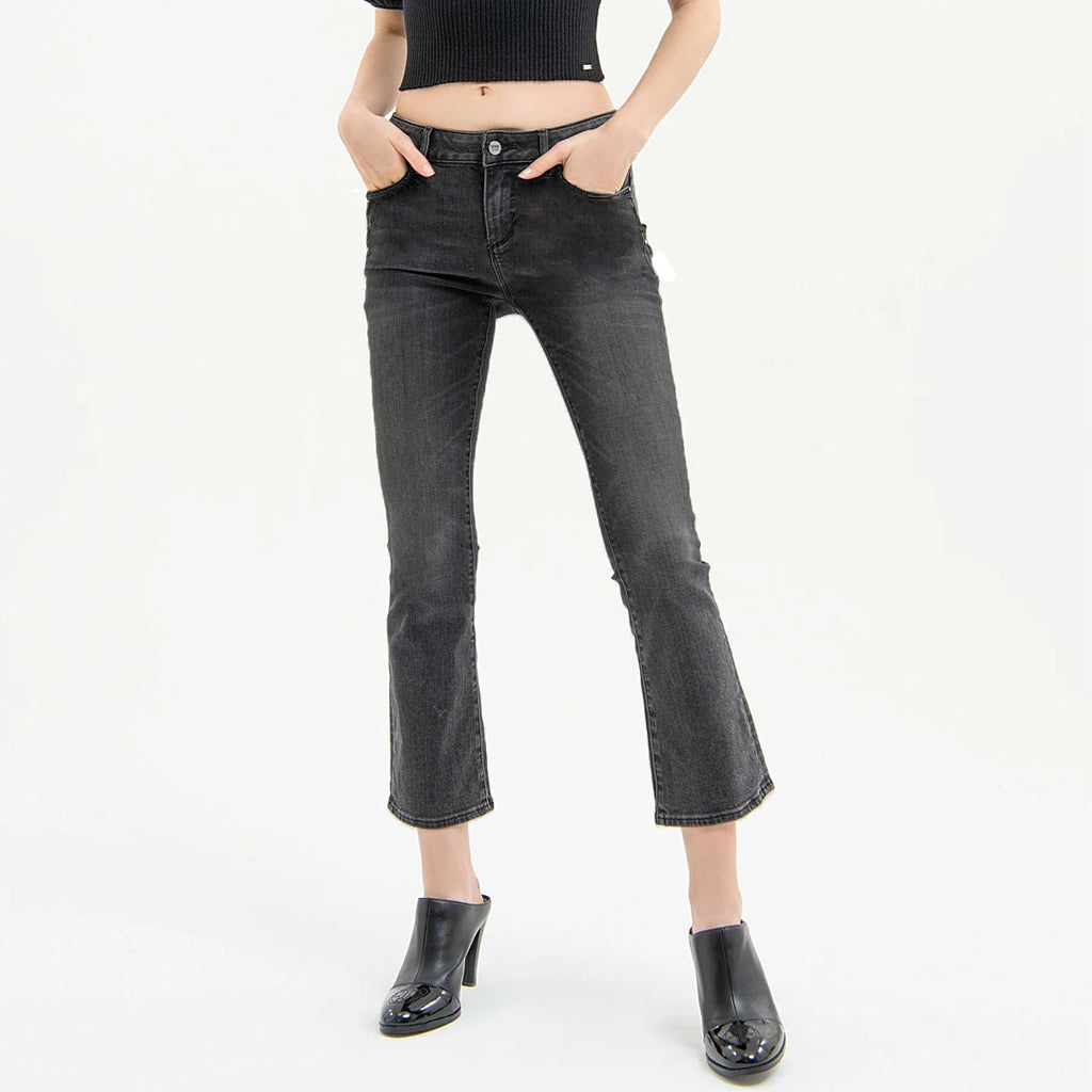 francmna crop/short length flare stretchable faded black jeans for women