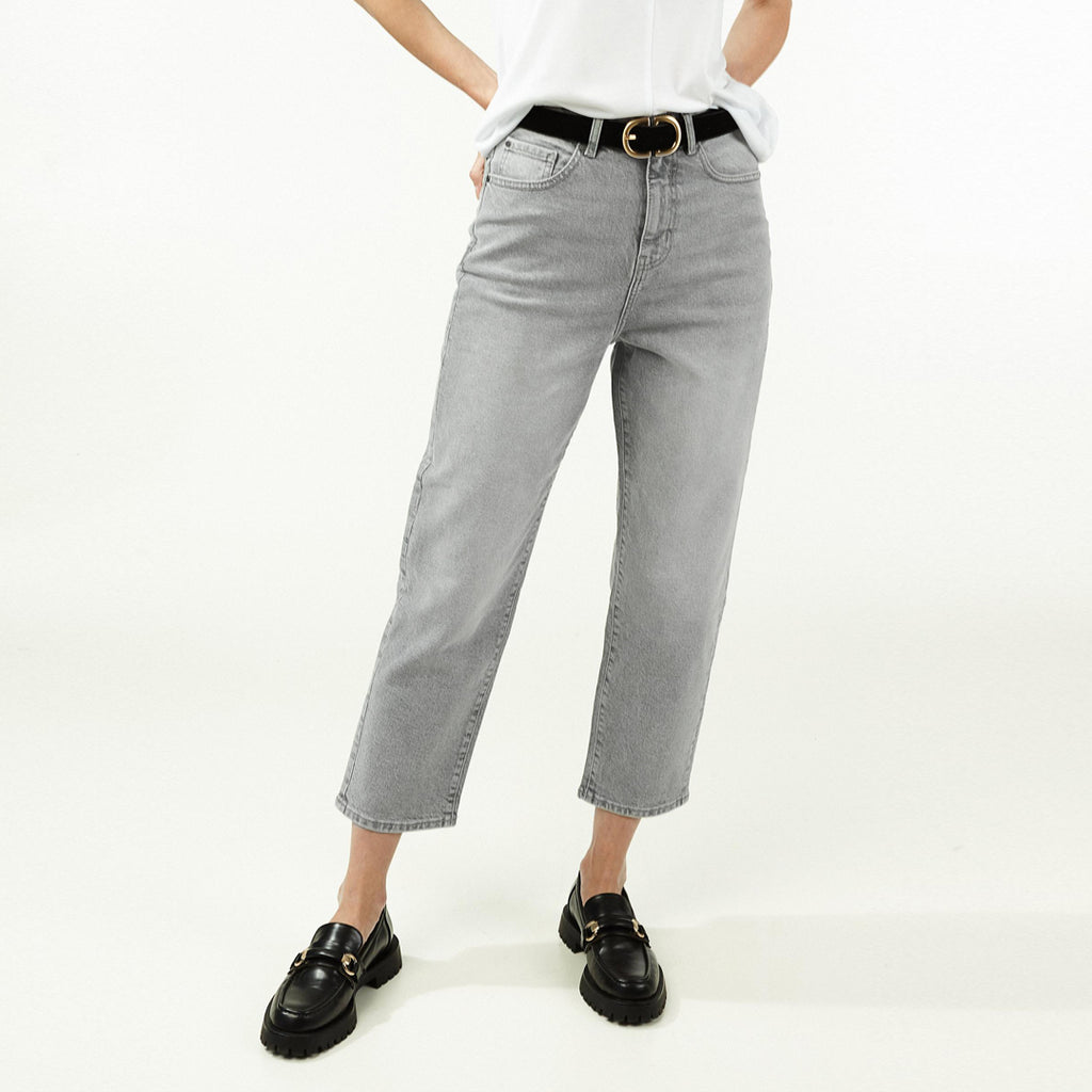 sora high rise 70's straight fit light grey jeans for women